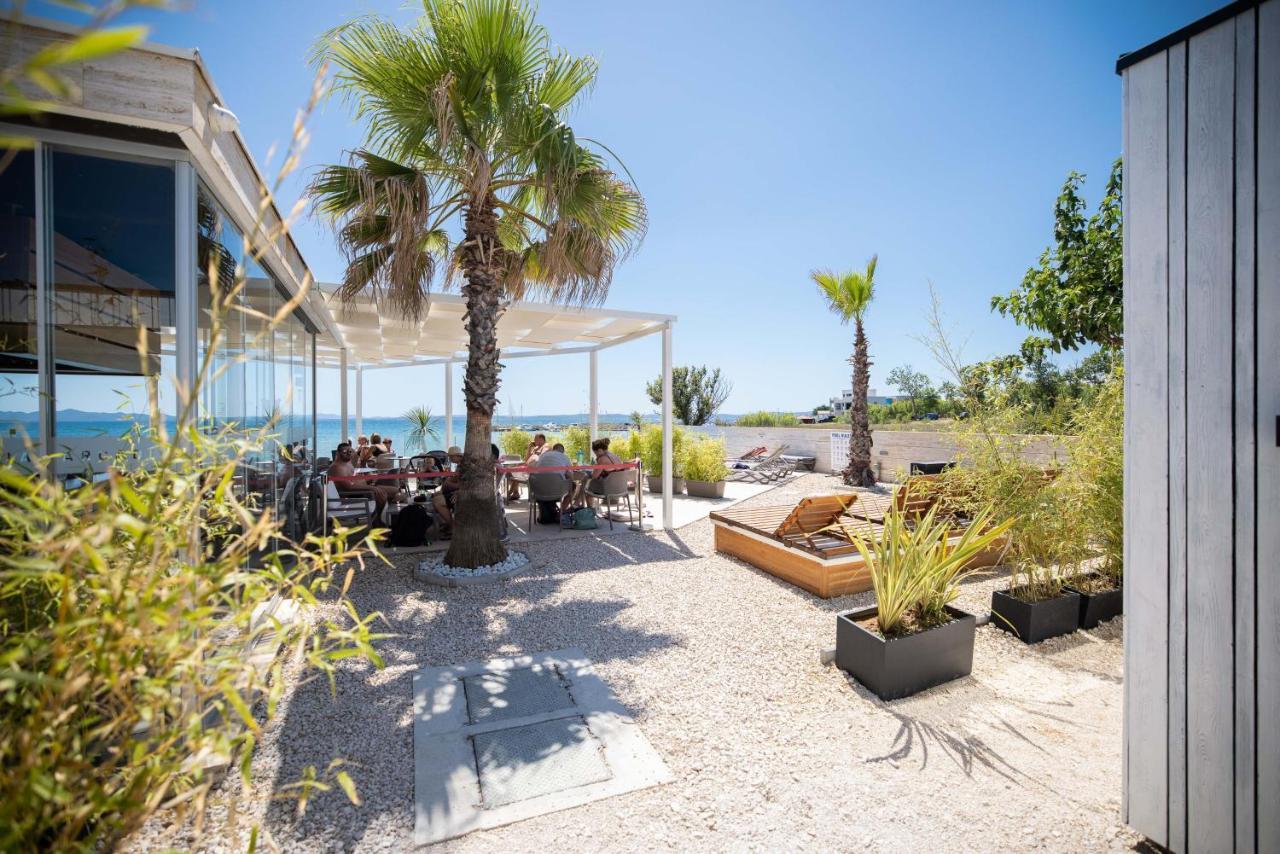 Arcadia Eco-Luxe Mobile Homes With Infinity Pool By Oiko Collection Привлака Екстериор снимка